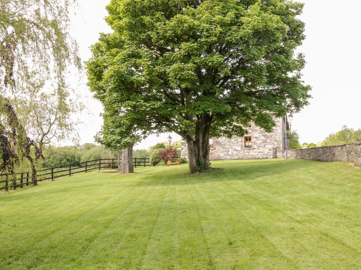 An Maide Ban Villa Cootehill Luaran gambar